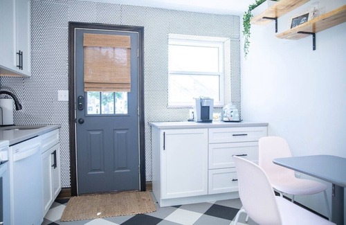 Grandview Heights Apartamento | Close to OSU | Off Street Parking | Walkable Neighborhood