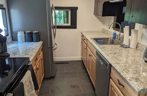 Petersburg Cabina | Close to Penn State & Whipple's Dam - Pet Friendly!