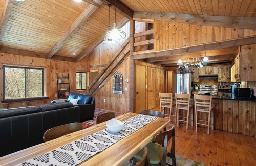Otis Casa | Private Mountain Retreat on 5 acres