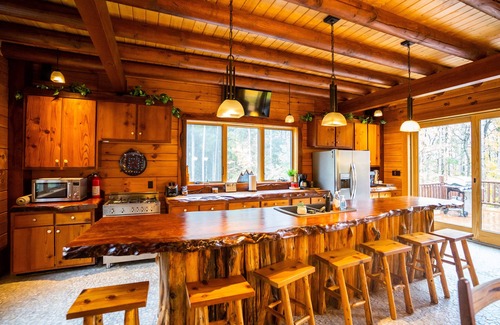 Ellicottville Casa | Close to ski slopes and center of ellicottville