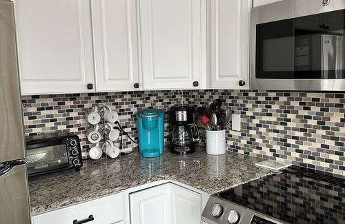 Barnegat Light Casa | Close to the Bay and Beach! 5 BDR in the heart of Barnegat Light