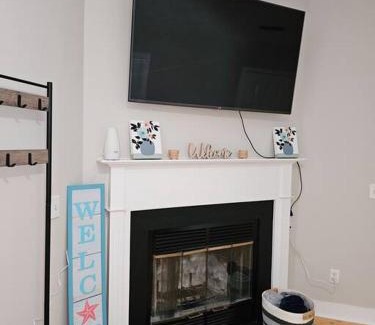 Wilmington Casa | Close to the beach and attractions! Perfect for families or traveling nurses!