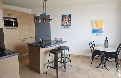 Port Grimaud Apartamento | Cerca de la playa, apartamento 3/4 personas y amarre