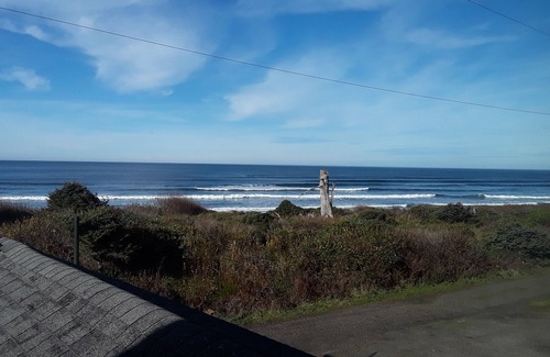 Cape Meares Cabaña | ¡Cerca de la playa! vista al océano