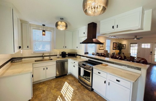 St. Augustine Cabaña | Close to the Beach and Downtown! Nestled near the Bridge of Lions.