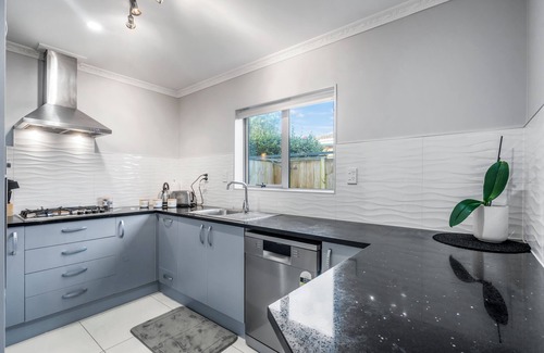 Mount Eden Casa | Close to the City and Airport. 3km from Eden Park.