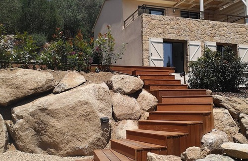 Santa Giulia Casa | CLOSE TO THE MOST BEAUTIFUL BEACHES IN SOUTHERN CORSICA