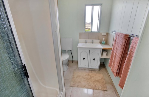 Eagle Point Cabaña | Close to the Paynesville lakeside village and eateries.