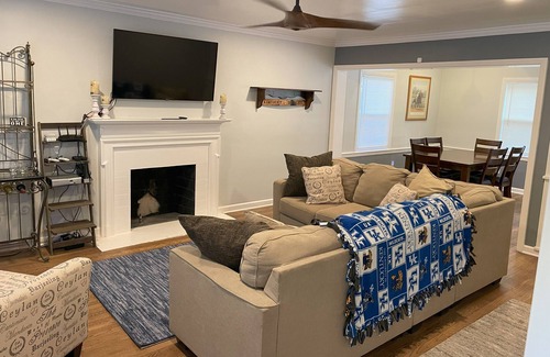 Lexington Casa | Close to UK Campus, Football Stadium, and Medical Center!