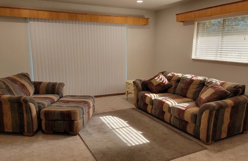 Logan Casa | Basement Close to USU and Logan Canyon