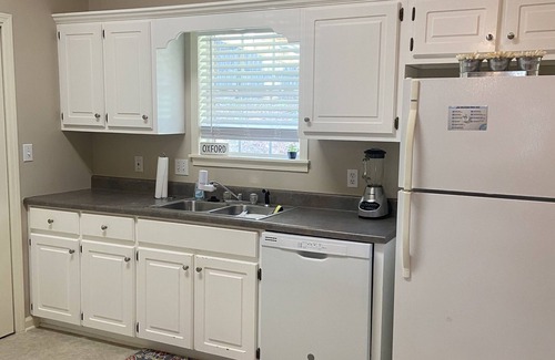 Oxford Casa | Close to Vaught Hemingway and Swayze