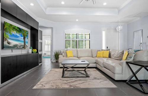 Bonita Shores Casa | Close2Beach, HeatedPool, FirePit, FencedYard, Sleeps10