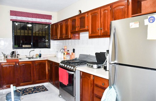 Honduras Casa | Closed to all attractions