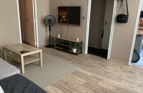 Saint-Charles Apartamento | Closer than that, It's in the station