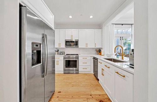 Beach District Condominio | Closest Condo to the Watercolor Beach Club and the Beach Access