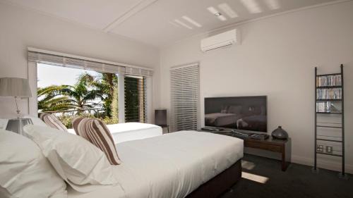 Russell Casa | Cloud 9