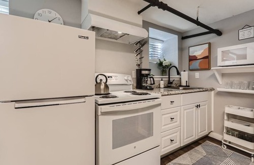 City Park Apartamento | Cloud by Modern Midstay / 1Block to City Park #C16