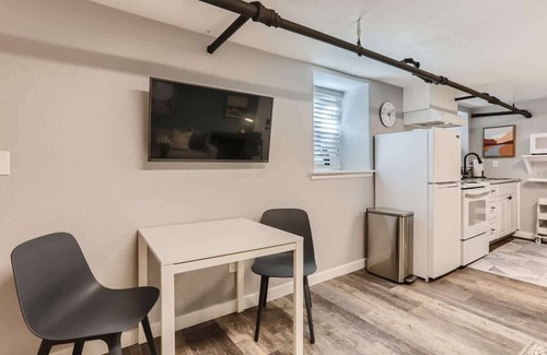 City Park Apartamento | Cloud by Modern Midstay / 1Block to City Park #C16