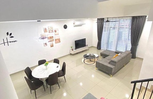 Larut Casa | Cloud Nine Homestay