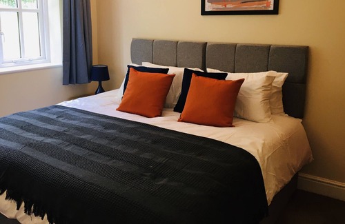 Woking Apartamento | Cloud9SA - Kingfisher Court