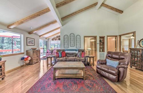 Cloudcroft Casa | Cloudcroft Cabin with Deck Less Than 2 Mi to Downtown!
