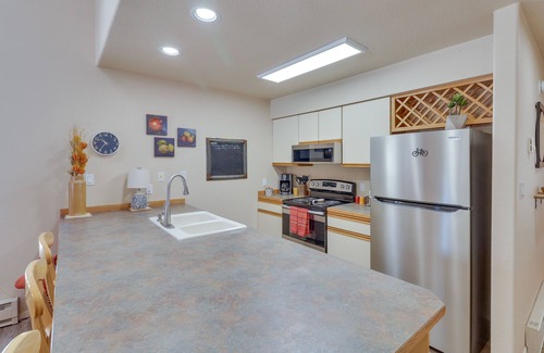 Cloudcroft Casa | Cloudcroft Vacation Rental ~ 4 Mi to Skiing!