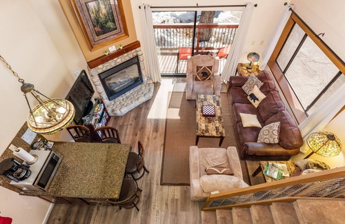Yosemite National Park Condominio | Clouds Rest, Warm Studio Plus Loft for 4!