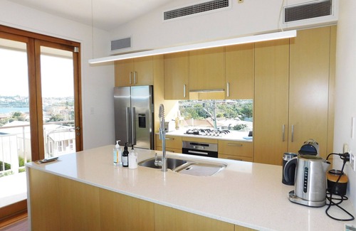 Clovelly Casa | Clovelly Beach House With Pool. 4 bedrooms, parking, ocean views!