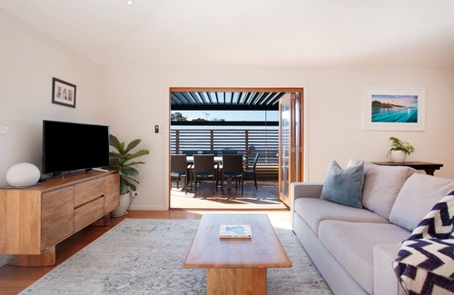 Randwick Casa | Clovelly Beach House with views