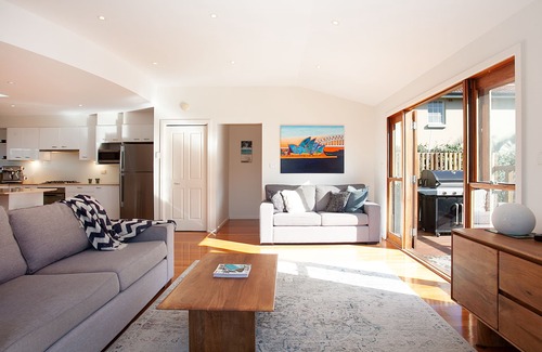 Randwick Casa | Clovelly Beach House with views