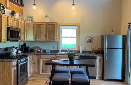 Stowe Area Cabina | Clover Meadow "barn" Cabin, Bright and open with beautiful views