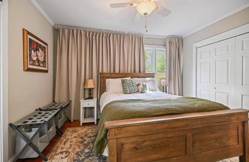 Montgomery Casa | Cloverdale Cottage