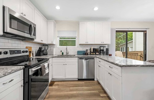 Sharonbrook Casa | CLT Vibes | Trendy 3BR Near SouthPark