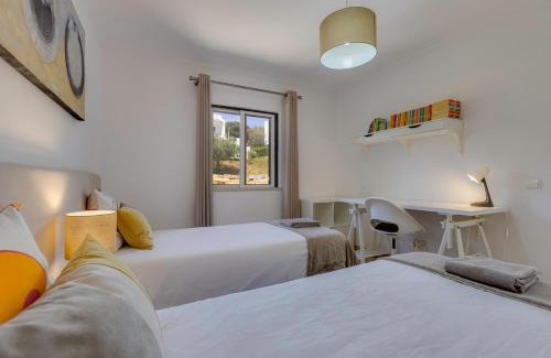 Alpouvar Apartamento | CLUB ALBUFEIRA - 2 bedroom apartment, air conditioning and swimming pools