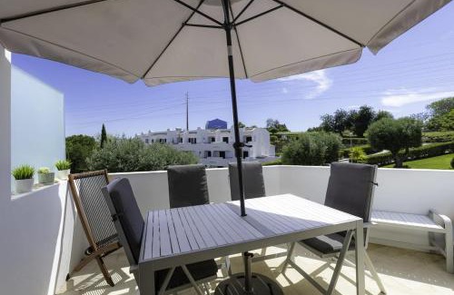 Alpouvar Apartamento | CLUB ALBUFEIRA - 2 bedroom apartment, air conditioning and swimming pools