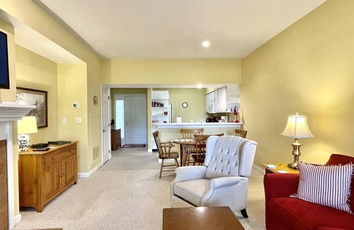 Southern Pines Condominio | Club Cottage Summary: