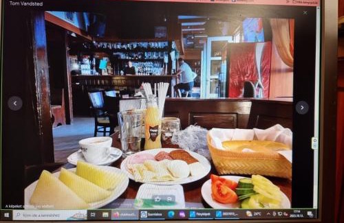 Kalocsa Cama Y Desayuno | Club Haus 502 Kalocsa