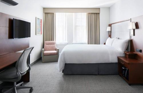 Downtown Houston Hotel | Club Quarters Hotel Downtown, Houston