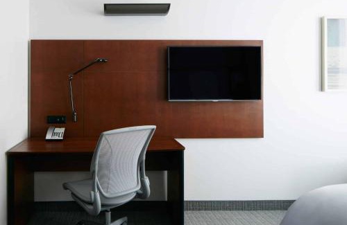 Downtown Houston Hotel | Club Quarters Hotel Downtown, Houston