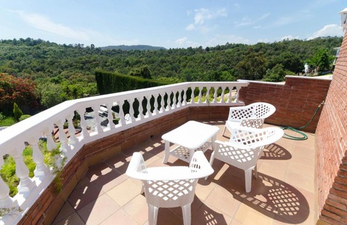 Lloret de Mar Villa | Club Villamar - Champagne