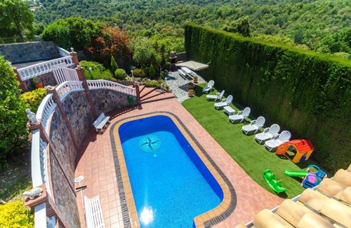 Lloret de Mar Villa | Club Villamar - Champagne