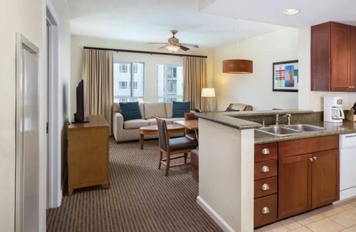 Townsite Complejo | Club Wyndham Oceanside Pier - Stunning Beachfront Getaway