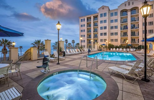 Townsite Complejo | Club Wyndham Oceanside Pier - Stunning Beachfront Getaway