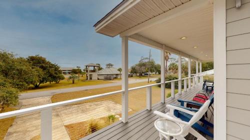 Jekyll Island Casa | CLUBHOUSE COTTAGE home