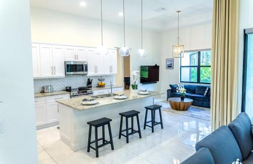 Joel Casa | Clusias Villa