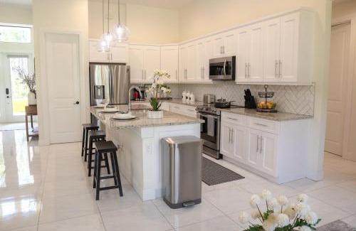 Joel Casa | Clusias Villa