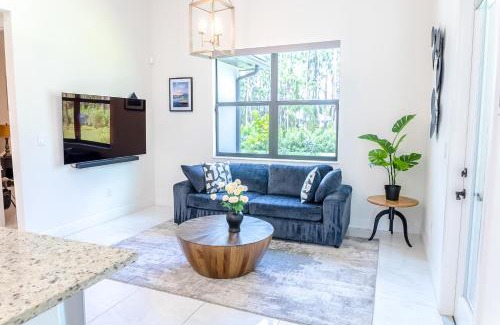 Joel Casa | Clusias Villa
