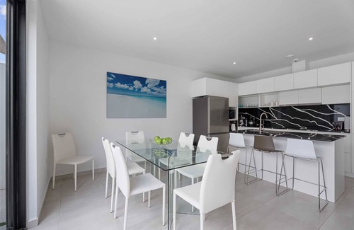 Ponton Casa | CM01A - Private pool - Outdoor Pleasure 3BR townhome