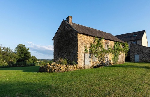 Le Grand-Bourg Casa | Co-Gîte à Condat - Splendid renovated farmhouse ideal for families!