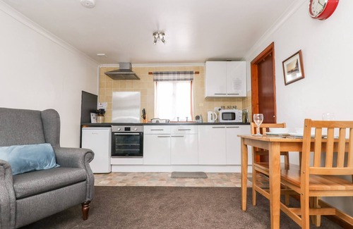 Bude Cabaña | Coach House Cottage, KILKHAMPTON